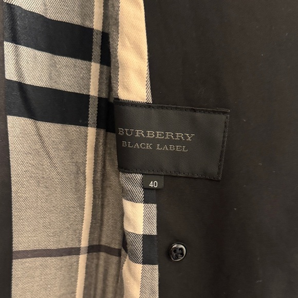 Classic Black burberry Trench Coat - Picture 6 of 8